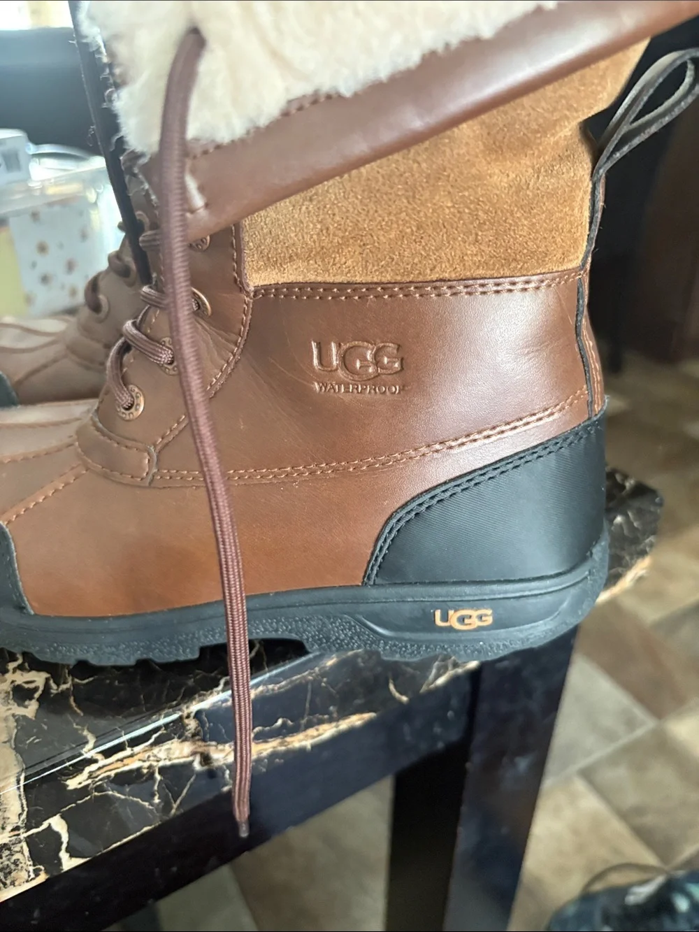 UGG Brown Leather Lace-Up Winter Kids Butte II CWR  with Cream Shearling NWOT